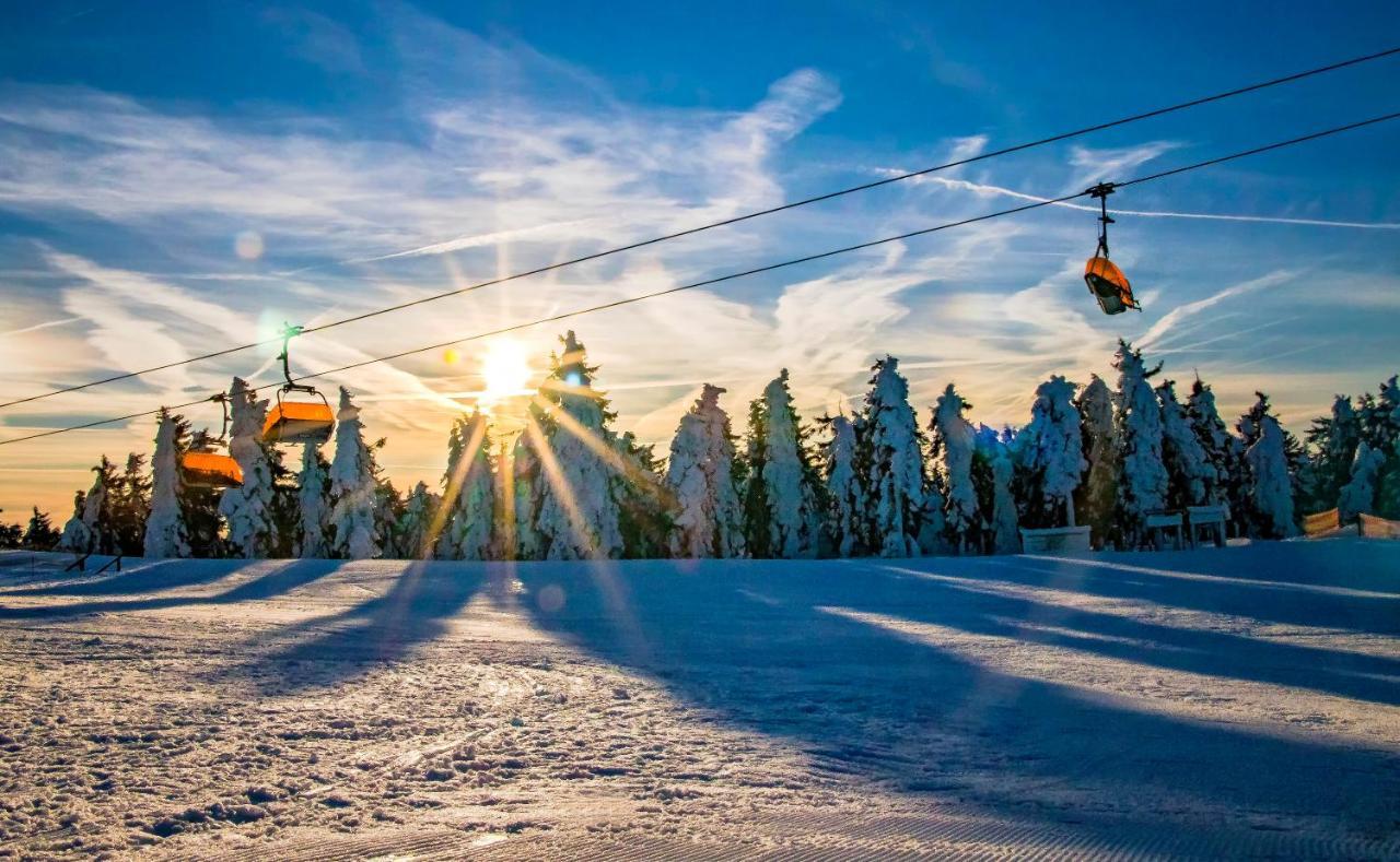 Meadows Apartments Klinovec Лоучна-под-Кліновцем Екстер'єр фото
