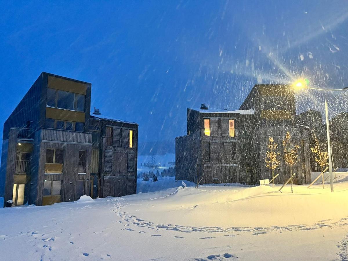 Meadows Apartments Klinovec Лоучна-под-Кліновцем Екстер'єр фото