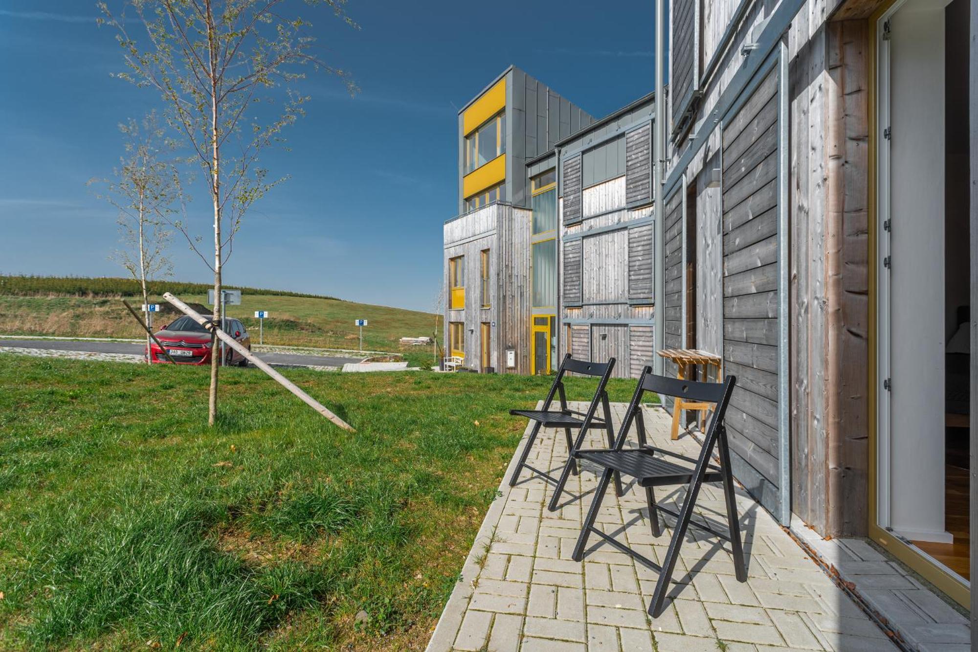 Meadows Apartments Klinovec Лоучна-под-Кліновцем Екстер'єр фото